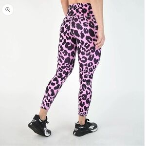Pink Leopard Print FLEO orchid leggings Large